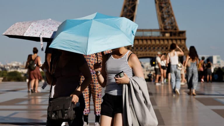 Furtuna de căldură atinge apogeul în Franța. Alertă roșie la Paris. Ușoare îmbunătățiri în Portugalia și Spania.