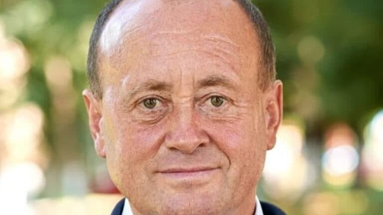 Primarul din Vișeu de Sus, Vasile Coman, și Ion Horj, fost director silvic, sunt inculpați în scandalul de corupție.
