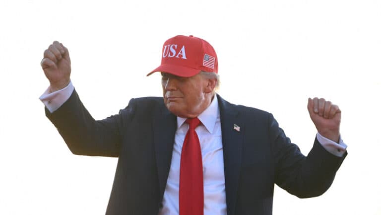 Donald Trump a vizitat Texasul pentru a observa distrugerile cauzate de inundații: „O cantitate imensă de apă într-un timp atât de scurt.”