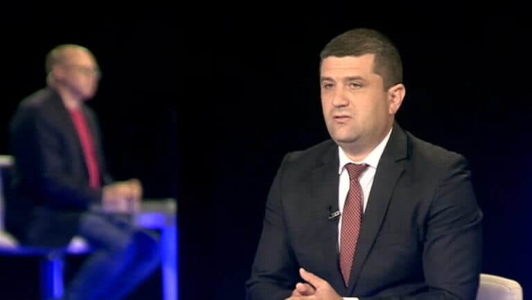 Salarii fabuloase în instituții de stat necunoscute: ministrul Economiei își exprimă nemulțumirea.
