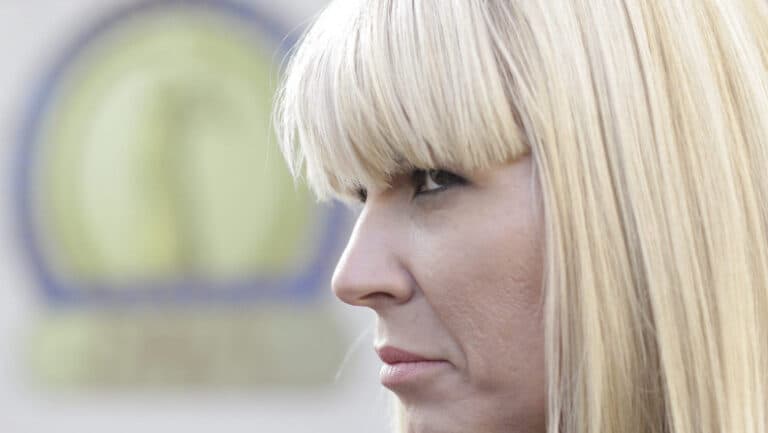 Fiscul pune la bătaie terenurile Elenei Udrea. Cât de mult trebuie să recupereze ANAF de la fosta ministră a Turismului?