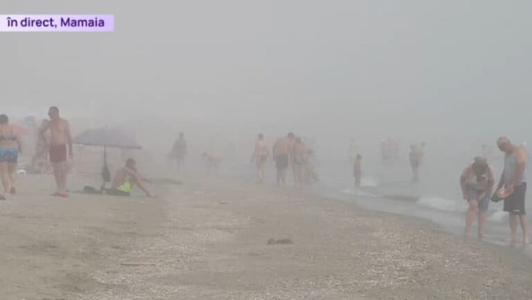Nebunia unei dimineți misterioase: Plajele din Mamaia și Vama Veche ascunse sub un văl de ceață