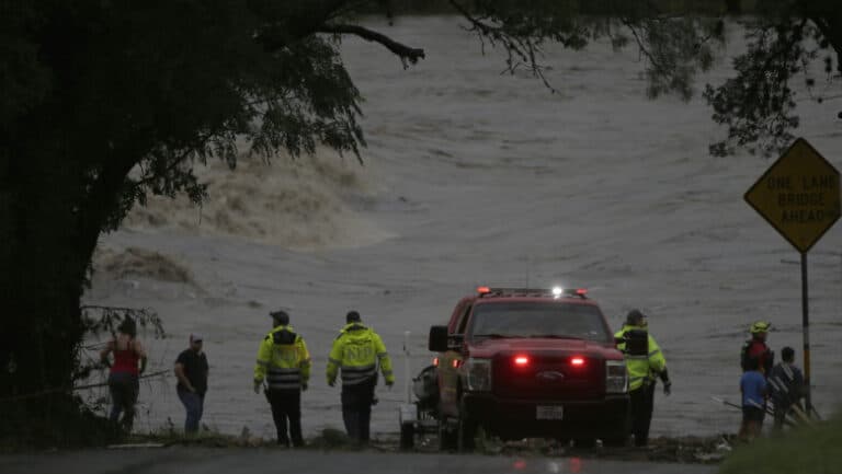 Inundații devastatoare în Texas: peste 24 de vieți pierdute, iar zeci de copii dintr-o tabără sunt dispăruți.