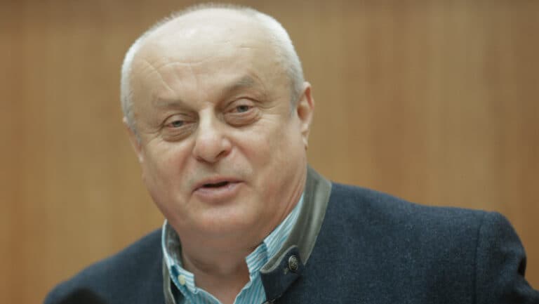 Ministra Mediului a dispus o verificare a legalității reangajării lui Teodor Țigan în fruntea Direcției Silvice Arad