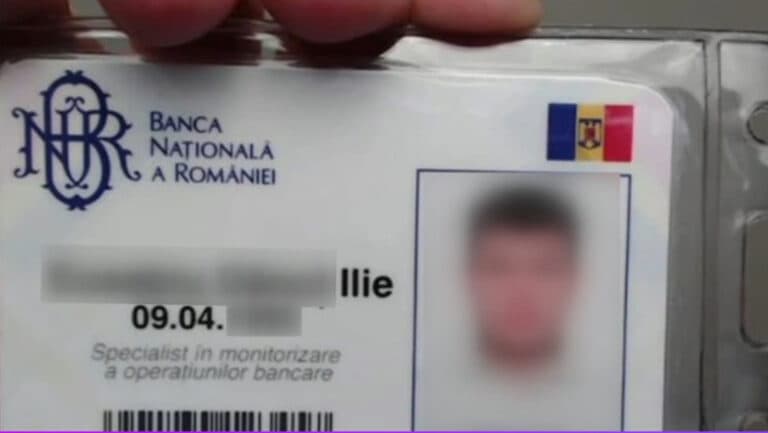 Atenție la escrocherii: Indivizi se dau drept polițiști sau angajați ai BNR pentru a fura datele conturilor bancare