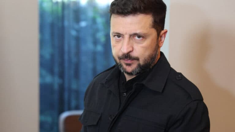 Zelenski, criticat pentru utilizarea legii marțiale în scopuri politice, împiedică luptele împotriva corupției. „Occidentul nu observă ce se întâmplă.”