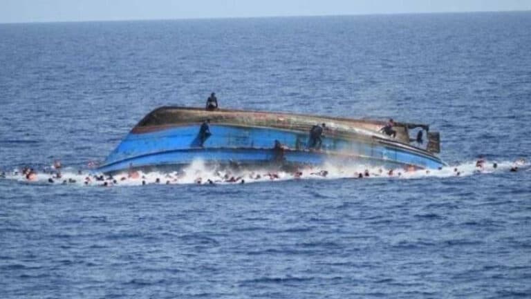 Tragedie pe mare: 76 de vieți pierdute în urma naufragiului unei nave cu migranți în căutarea unui nou început