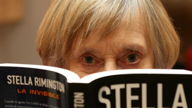 S-a stins din viață Stella Rimington, prima femeie care a condus contraspionajul britanic MI5