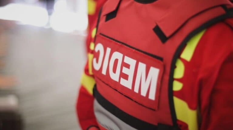 Accident tragic în Mureș: un microbuz a părăsit drumul, patru persoane afectate