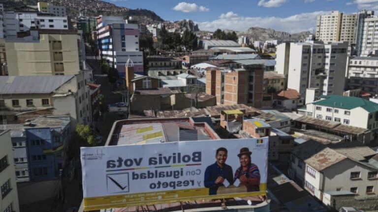 Bolivia la răscruce: O nouă eră în fața urnelor, cu dreapta în căutarea victoriei după decenii de conducere socialistă