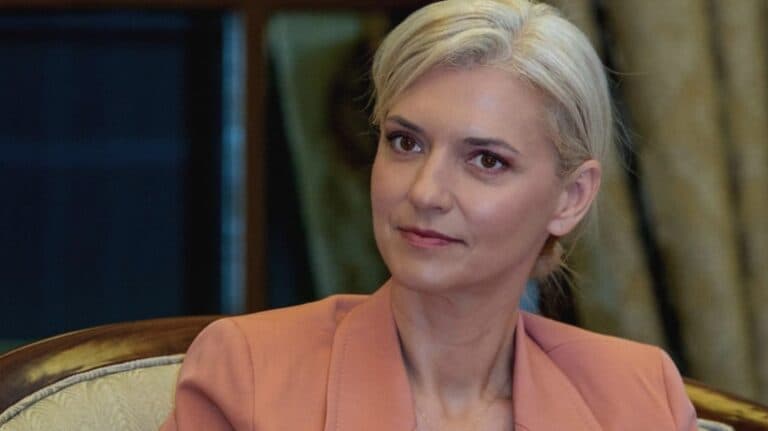 Alina Gorghiu oferă detalii despre cele cinci pachete de măsuri de austeritate, în urma dezvăluirilor lui Moșteanu de la USR privind strategia lui Bolojan