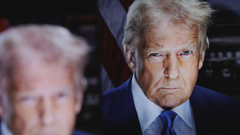 „Neîncrederea în era Trump: Cum ‚Russiagate’ amenință stabilitatea administrației americane”