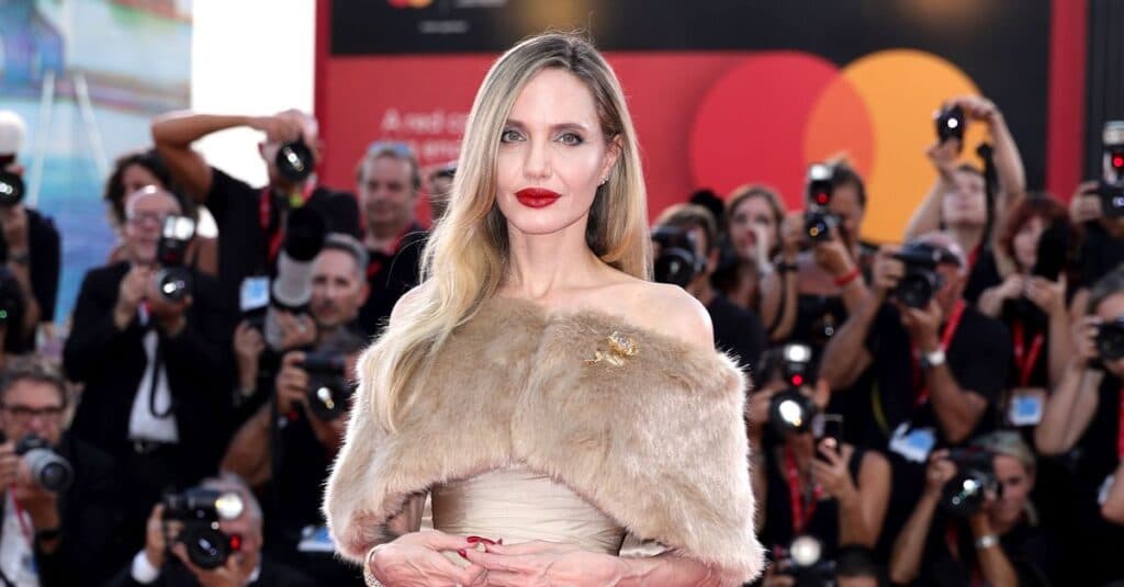 Angelina Jolie își ia rămas bun de la Hollywood: „Se pregătește pentru o nouă viață în străinătate!”
