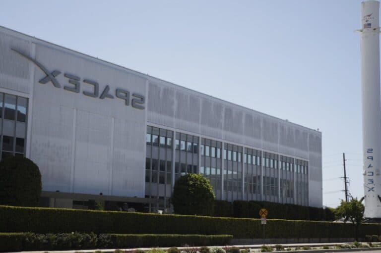 Curtea de Apel declară neconstituțională structura NLRB, aducând o victorie pentru SpaceX