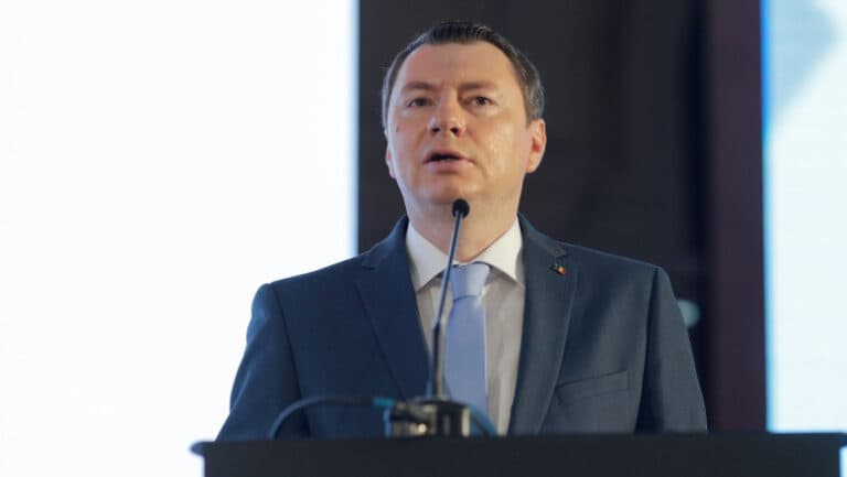 Alerte de la BNR: Cosmin Marinescu subliniază că menținerea ratingului de țară nu șterge riscurile legate de dezechilibrele bugetare