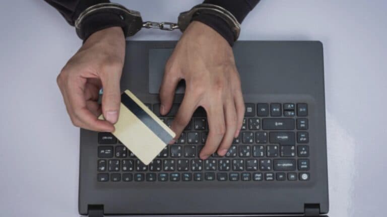 Caritas 2.0: Cum capcanele profitului rapid prind tot mai mulți nevinovați