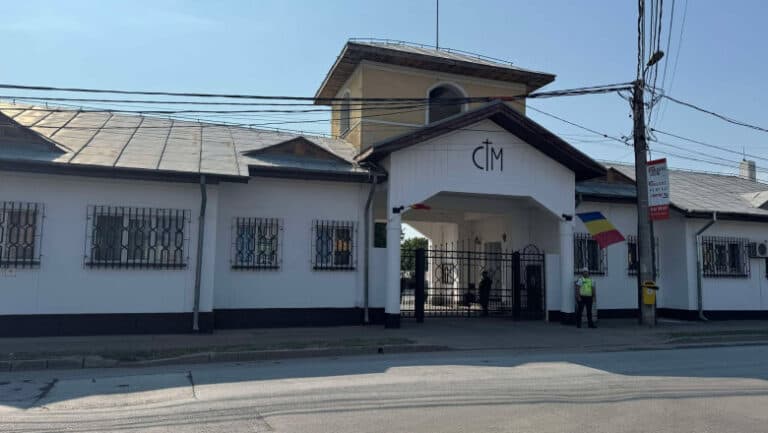 Cimitirul Ghencea, locul de odihnă al lui Iliescu, este învăluit în controverse legate de corupția locurilor de veci „rezervate”