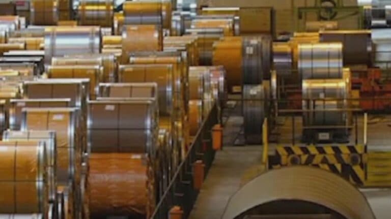 Combinatul din Hunedoara afectează sute de locuri de muncă