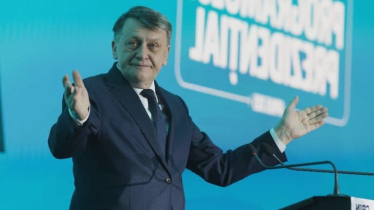Crin Antonescu: “Ponta, Ghiță și alții din umbră nu mai au relevanță. Colaborarea cu Nicușor Dan s-a transformat într-o parodie.”