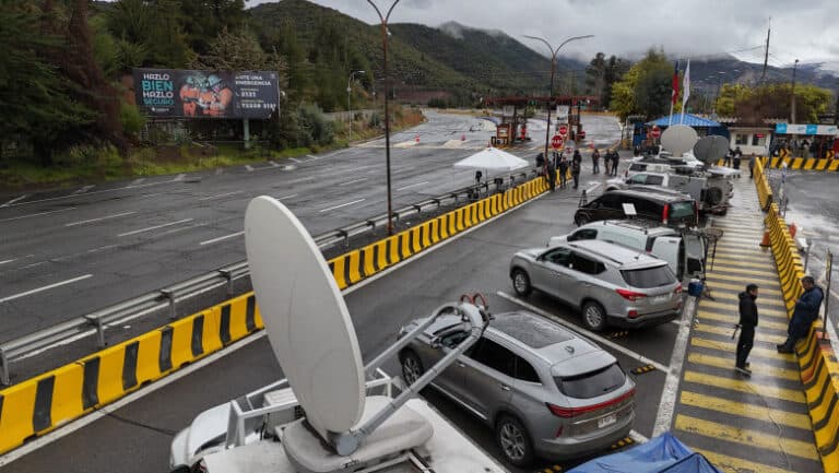 Eforturi intense pentru salvarea muncitorilor blocați într-o mină prăbușită în Chile, după descoperirea unei victime