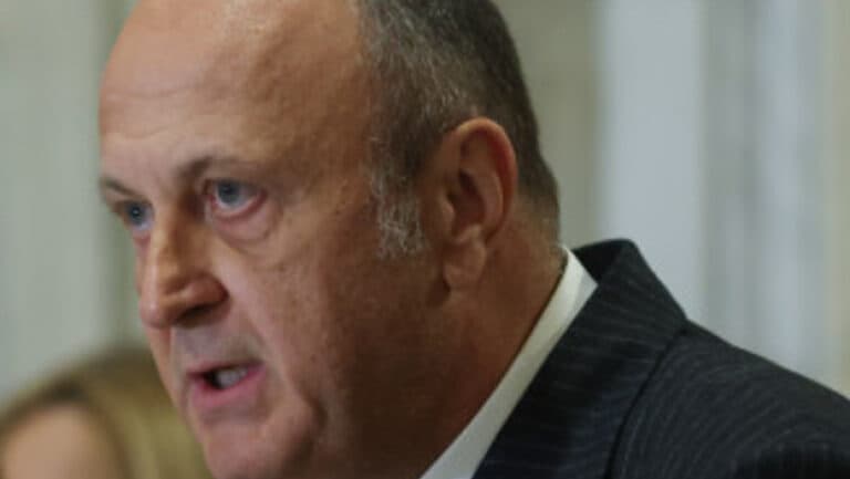 Dan Șucu, acționarul principal al FC Rapid, solicită demisia președintelui LPF: „Beneficiază de un salariu uriaș, dar merge la palat doar pentru a se închina.”