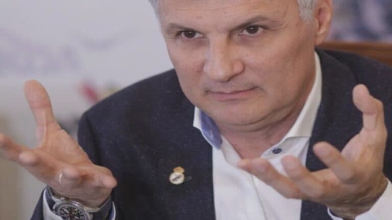 Daniel Zamfir denunță USR pentru umplerea Guvernului cu sinecuriști și încăpățânarea de a se agăța de posturi