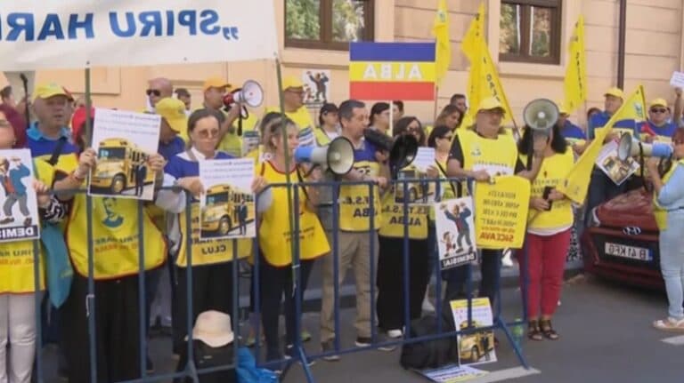 Întrebări și proteste la începutul anului școlar: cadrele didactice își exprimă nemulțumirea și pregătesc un miting de amploare pe 8 septembrie