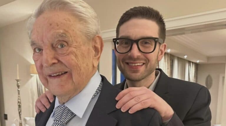 Donald Trump lansează atacuri dure împotriva lui George Soros și a fiului său: acuzații grave la adresa celor doi magnati