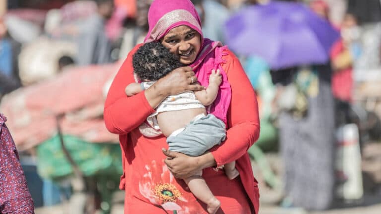 După Gaza, Sudanul se confruntă cu o criză alimentară alarmantă. ONU trage un semnal de alarmă: „Mii de copii sănătoși au ajuns în pragul subnutriției.”