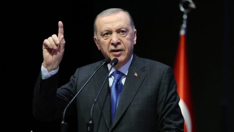 Erdogan intensifică represiunea împotriva opoziției în Turcia: 40 de suspecți reținuți