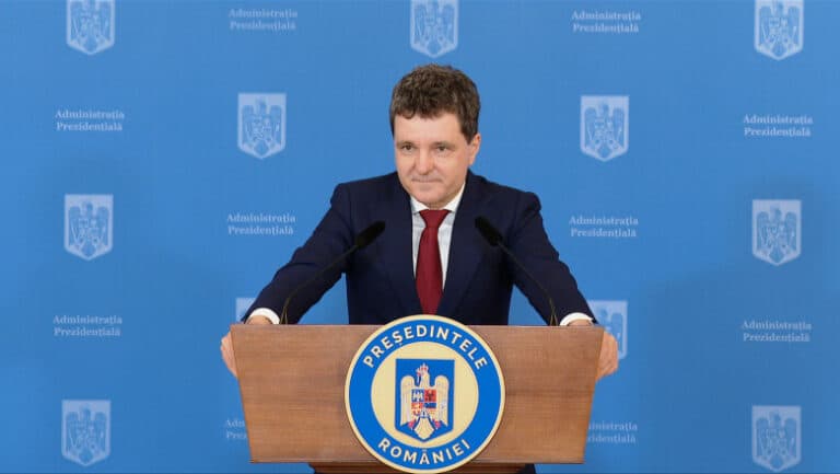 Nicușor Dan: Un Model în Combaterea Populismului și a Influențelor Rusești. Ce Reprezintă „Forța Tăcerii Strategice”