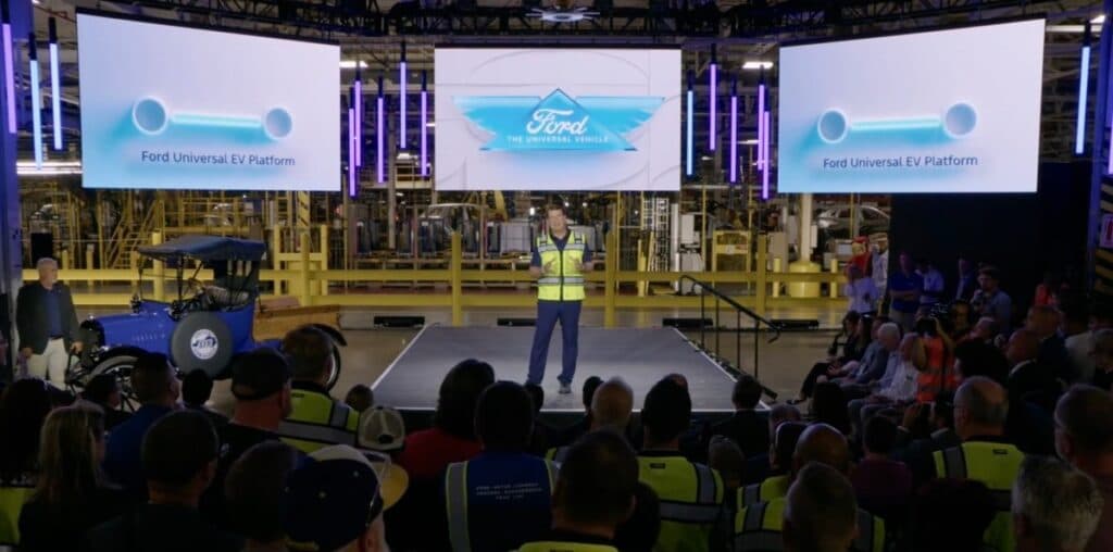 Ford renunță la linia de asamblare a lui Henry Ford pentru a produce vehicule electrice accesibile în SUA