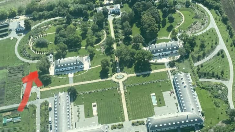 Controversa din Ungaria: Reședința de vacanță a premierului Orbán stârnește indignare cu palmieri, garaj subteran și o grădină zoologică de lux „asemănătoare cu cea a lui Ianukovici”