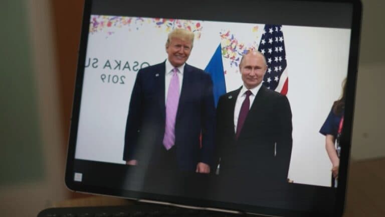 Umorul contestativ al președintelui SUA în legătură cu alegerile, dezvăluit la întâlnirea Trump-Putin din 2019