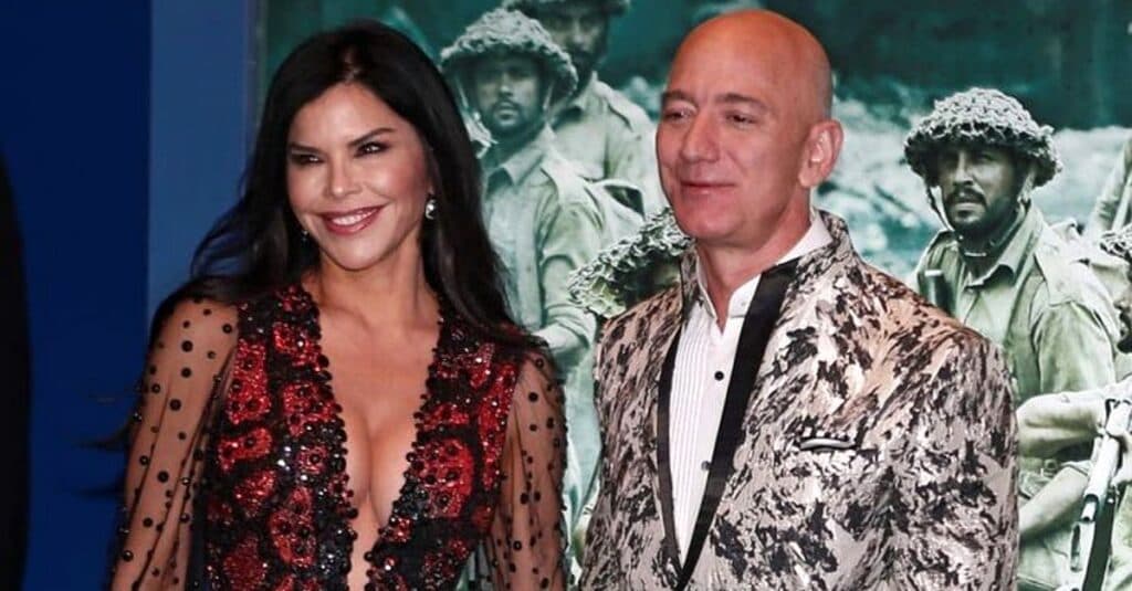 Imagini provocatoare din luna de miere a lui Jeff Bezos și Lauren Sanchez: „Oare își regretă decizia?” Cum a fost surprins miliardarul în compania soției sale?