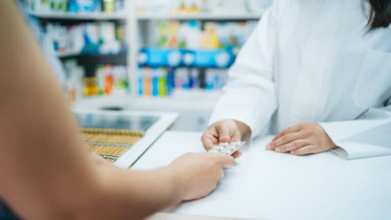 Consecințele majorării TVA-ului asupra medicamentelor: Farmaciști avertizează despre pericolul falimentului pentru micile farmacii