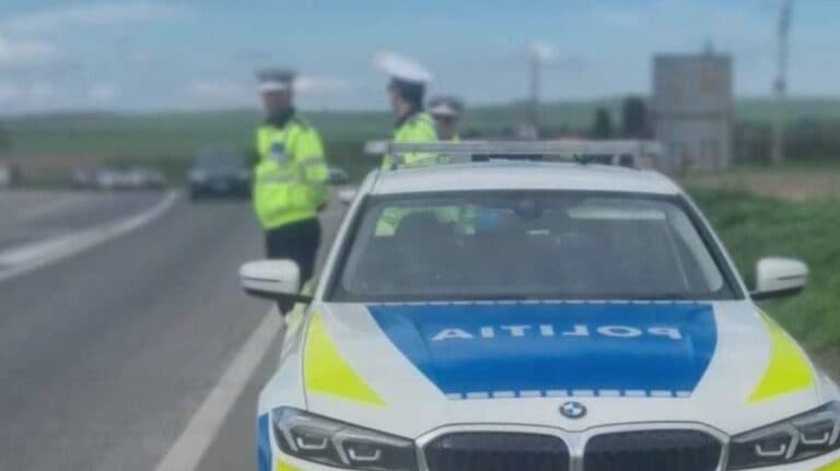Foc devastator pe Valea Oltului: circulația afectată și o victimă rănită