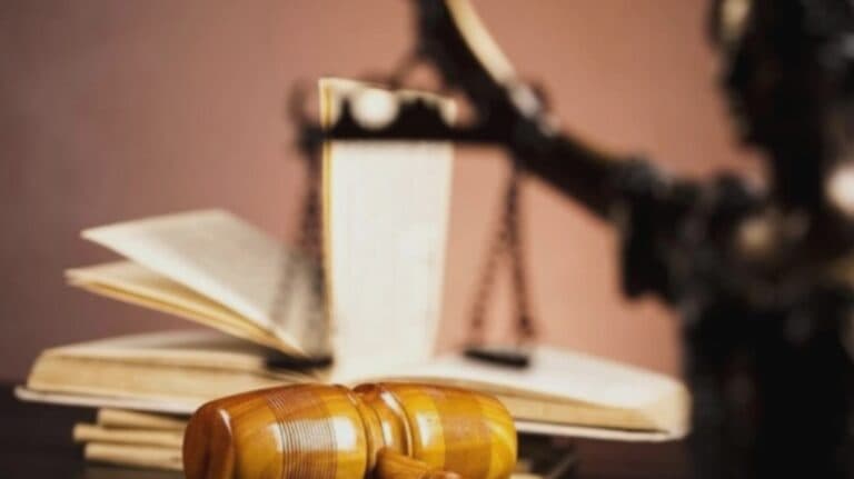 Justiția în impas: măsurile Guvernului Bolojan blochează instanțele din țară