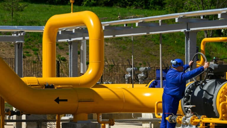 Investitorii din Statele Unite își îndreaptă atenția spre depozitul strategic al Bulgariei, plin de gaz rusesc, o miză crucială pentru furnizarea energiei în Europa de Est