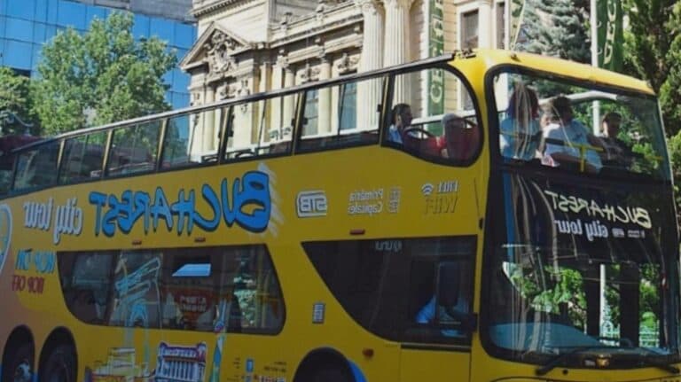 Reîntoarcerea turului urban “București – Orașul în care istoria prinde viață”: detalii despre itinerar și costuri
