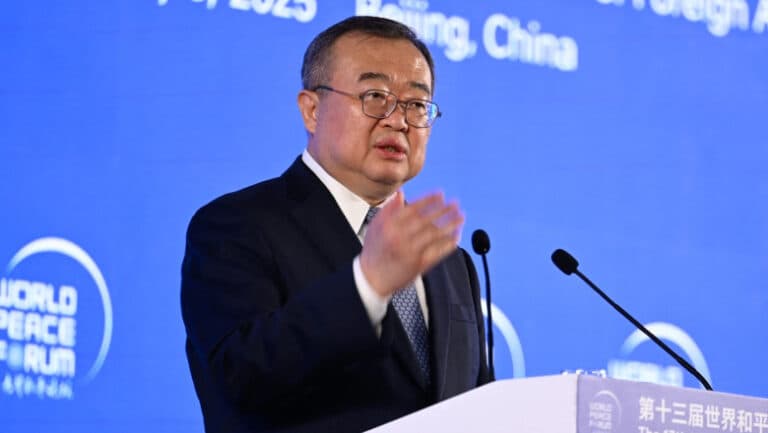 Diplomatul chinez Liu Jianchao, posesorul unei cariere promițătoare, a fost arestat de autorități la sfârșitul lunii iulie