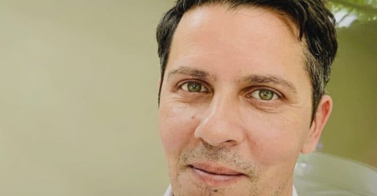 Lucian Viziru, marcat de trecut. Povara succesului l-a urmărit din copilărie: „Îmi tăia părul pe ascuns.”