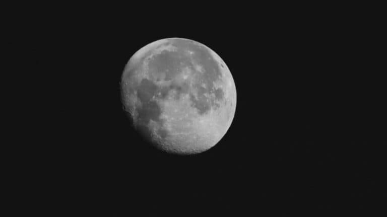 Luna Întunecată își va face apariția pe 23 august 2025. Ce previziuni aduc în atenție acest fenomen menționat și în scripturi?
