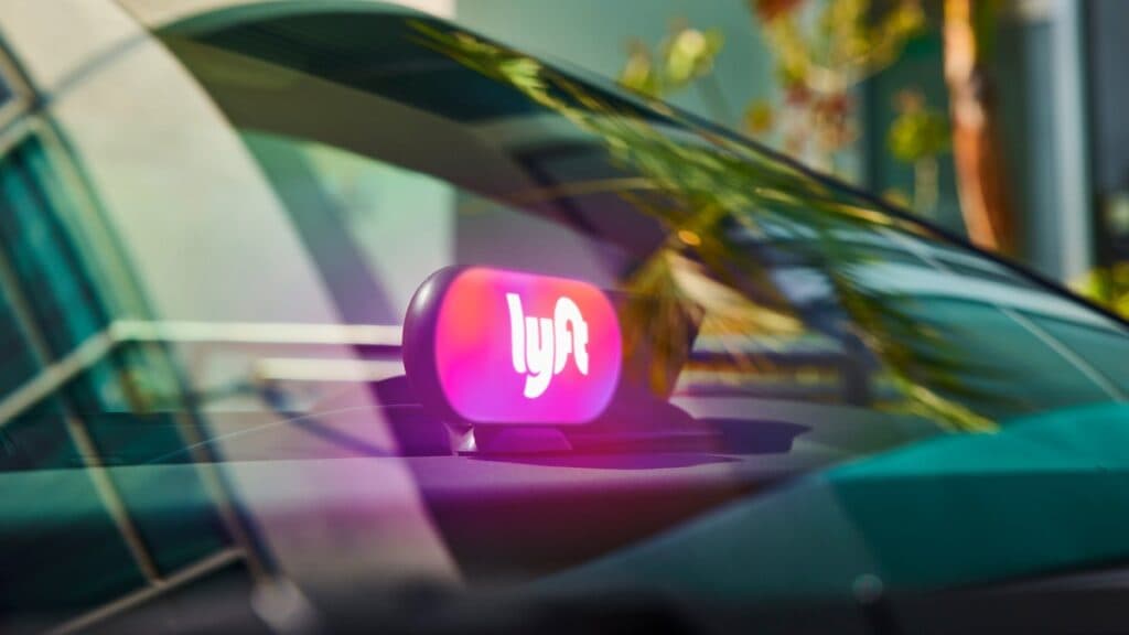 Lyft și Baidu din China își propun să aducă taxiuri robotizate în Europa anul viitor