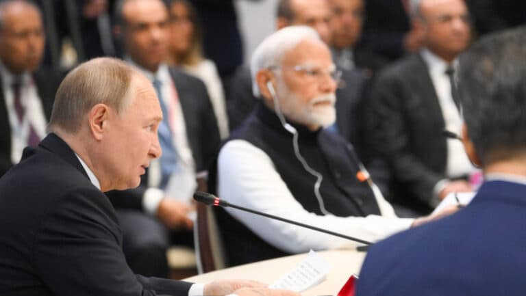 Narendra Modi și Vladimir Putin: Ce strategii ascunse pregătește premierul indian alături de „prietenul” său?