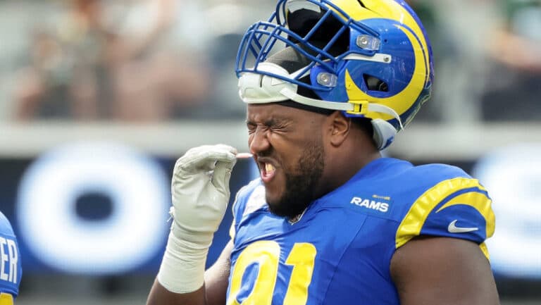 NFL interzice utilizarea sărurilor parfumate și a inhalantelor cu amoniac pentru a preveni ascunderea simptomelor de comoție cerebrală