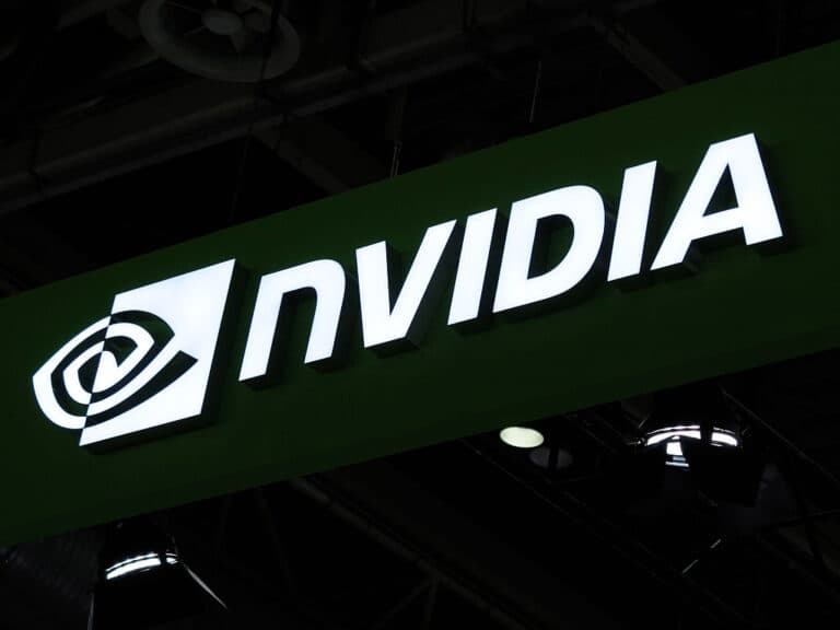 Nvidia și AMD ar putea vinde cipuri AI de top către China, cu condiția să plătească o parte din profituri Statelor Unite