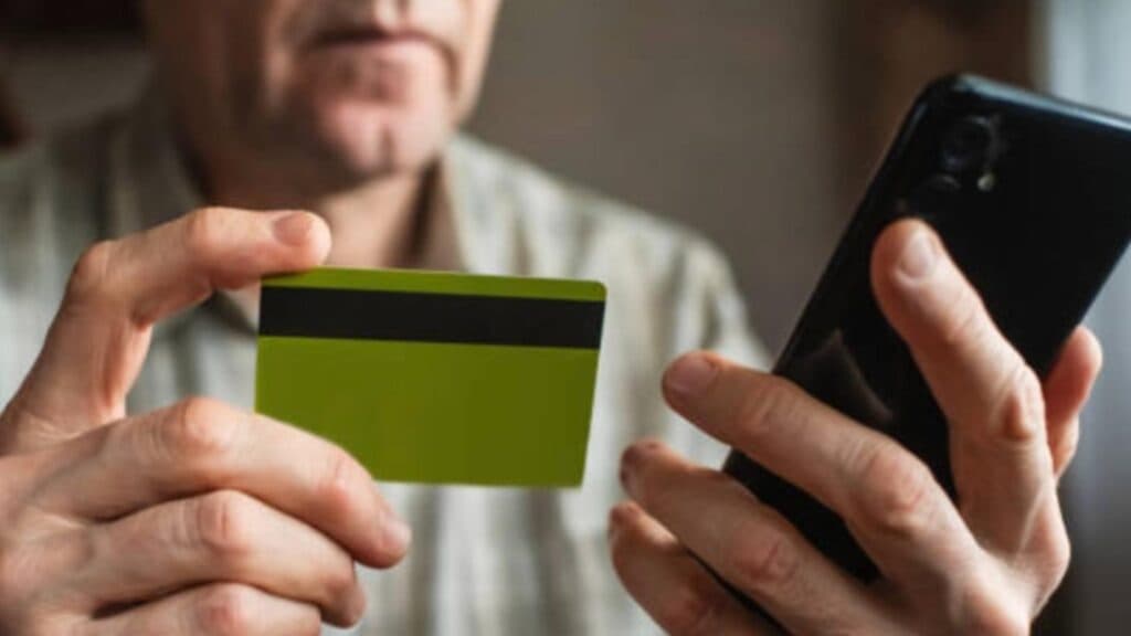 O instituție bancară de top din România se retrage, anunțul oficial adresat clienților
