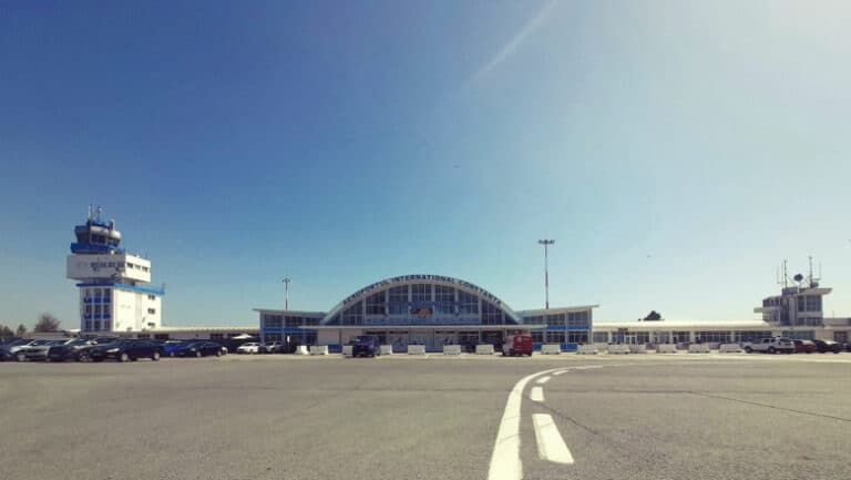 O companie turcească ar fi utilizat acte false pentru a participa la o licitație la Aeroportul Mihail Kogălniceanu. Care sunt pierderile financiare posibile pentru România?