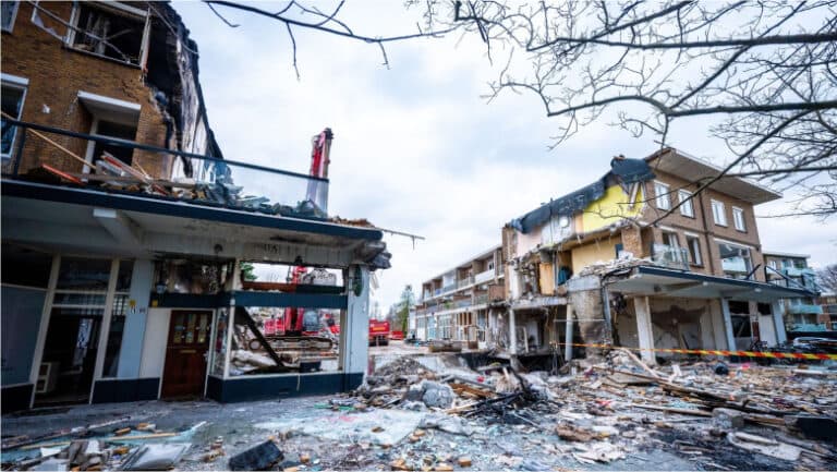 O țară europeană mică se confruntă cu nopți zguduitoare de explozii. Ce a determinat această creștere alarmantă a atacurilor cu bombă?
